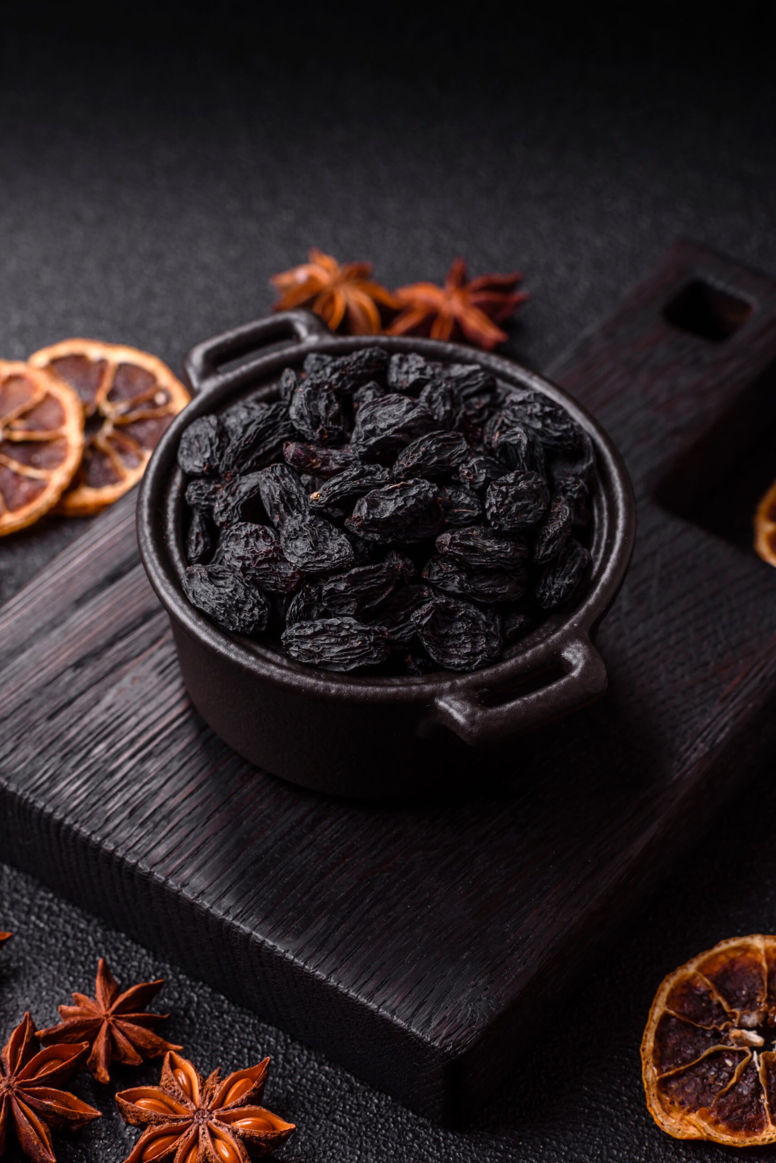 Dried Black Raisins